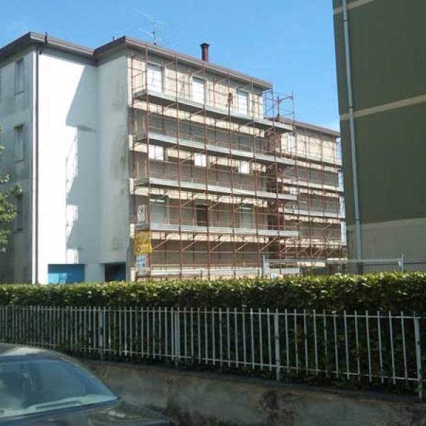 Manutenzione edificio residenziale Pontedera
