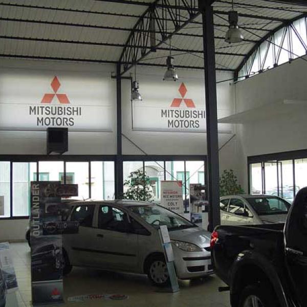 Ristrutturazione edificio commerciale